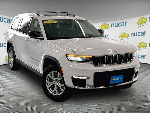 Used 2023 Jeep Grand Cherokee L Limited AWD/4WD image 1