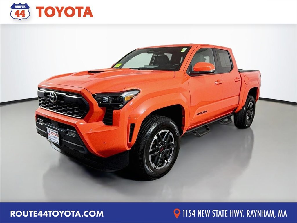 Used 2024 Toyota Tacoma TRD Sport w/ TRD Sport Upgrade Package RWD image 1