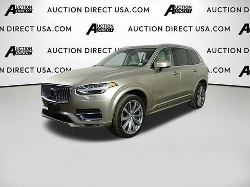 Used 2023 Volvo XC90 B6 Plus image 1
