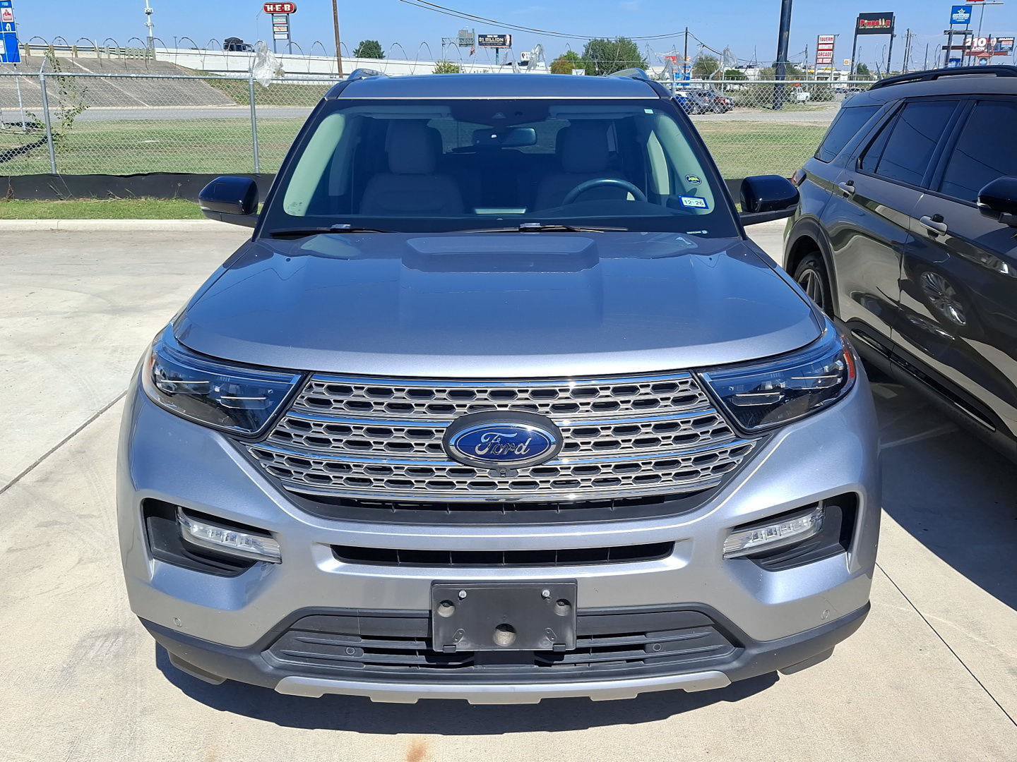 Used 2020 Ford Explorer Limited w/ Class III Trailer Tow Package AWD/4WD image 6