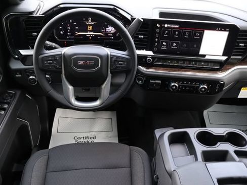 New 2026 GMC Sierra 1500 SLE w/ Preferred Package AWD/4WD image 6