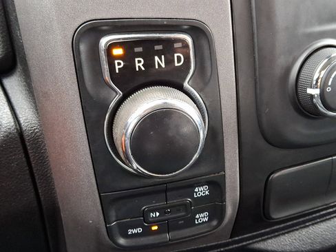 Used 2018 RAM 1500 Express w/ Express Value Package AWD/4WD image 14