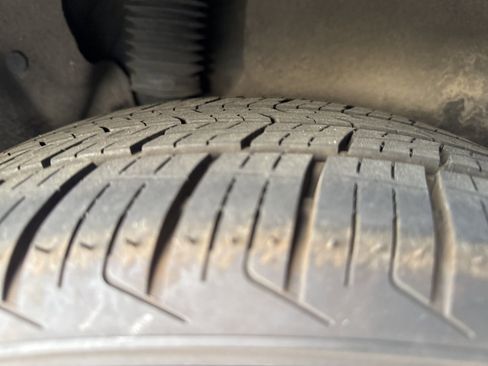 Used 2018 Honda CR-V EX image 16