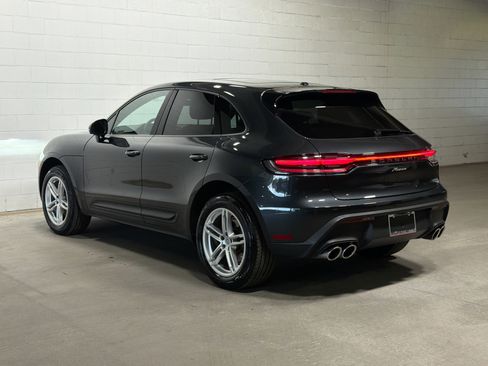 Used 2025 Porsche Macan image 3