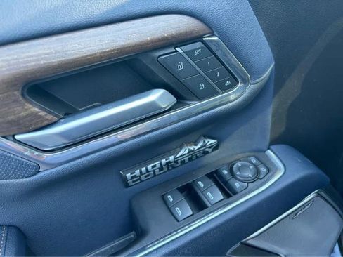 Used 2023 Chevrolet Silverado 1500 High Country w/ Technology Package image 18