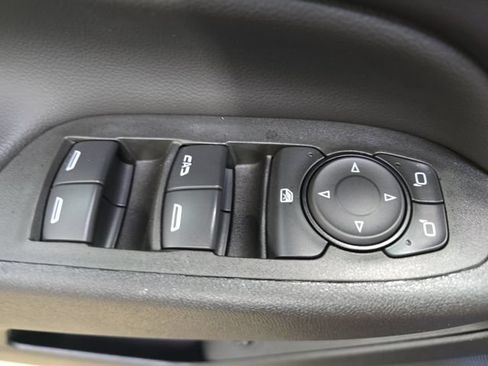Used 2024 Chevrolet Equinox LT AWD/4WD image 29