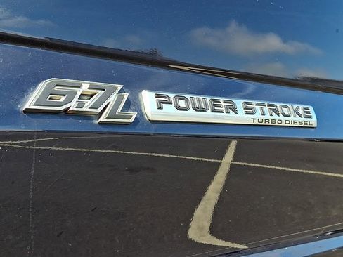 Used 2022 Ford F350 Lariat w/ Black Appearance Package AWD/4WD image 31