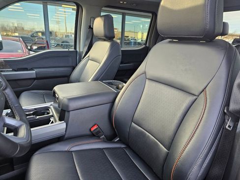 Certified 2025 Ford F350 Lariat w/ Black Appearance Package image 16