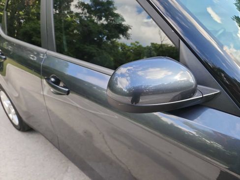 Used 2022 Kia Soul LX w/ Technology Package image 11