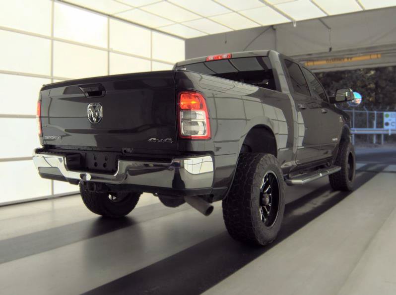 Used 2022 RAM 2500 Big Horn AWD/4WD image 2