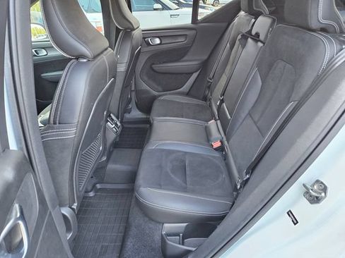 Used 2019 Volvo XC40 T5 R-Design AWD/4WD image 13