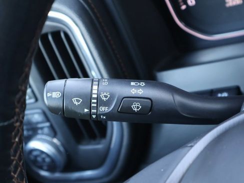 Used 2020 GMC Sierra 2500 AT4 w/ Technology Package image 38