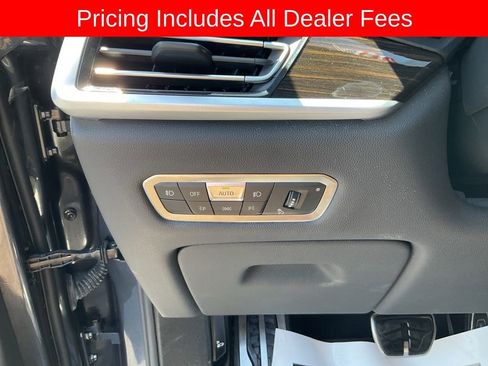 Used 2021 BMW X7 xDrive40i w/ M Sport Package AWD/4WD image 7