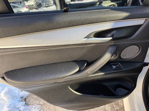 Used 2017 BMW X5 xDrive35i w/ M Sport Package image 25