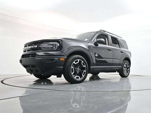 Used 2024 Ford Bronco Sport Outer Banks w/ Tech Package AWD/4WD image 28