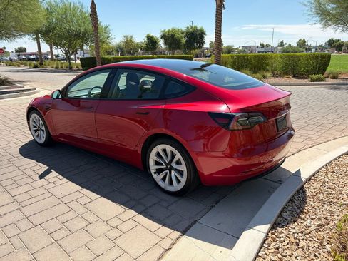 Used 2022 Tesla Model 3 RWD image 4