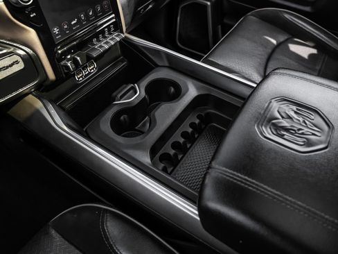 Used 2020 RAM 3500 Laramie image 27