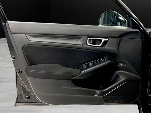 Used 2025 Honda Civic Sport image 28