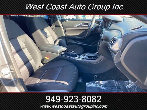 Used 2019 INFINITI QX30 image 13