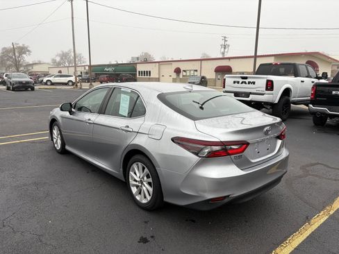Used 2024 Toyota Camry LE image 20