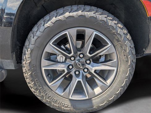 Used 2021 Chevrolet Tahoe Z71 w/ Rear Media and Nav Package image 44