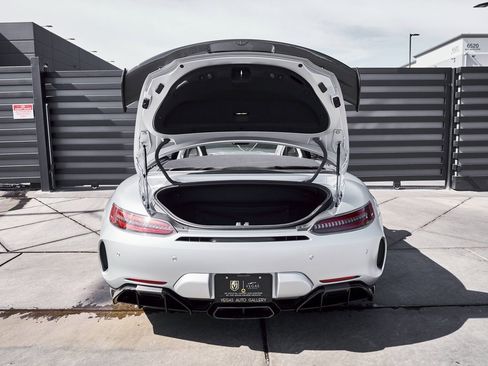 Used 2020 Mercedes-Benz AMG GT R image 32