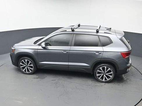 Used 2022 Volkswagen Taos SE FWD image 37