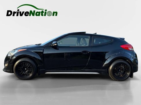 Used 2015 Hyundai Veloster Turbo w/ Option Group 04 FWD image 8