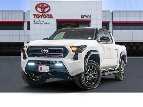 Certified 2024 Toyota Tacoma SR5 AWD/4WD image 1