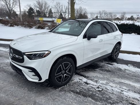 Certified 2025 Mercedes-Benz GLC 300 4MATIC image 1