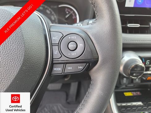 Certified 2023 Toyota RAV4 XLE Premium FWD image 31
