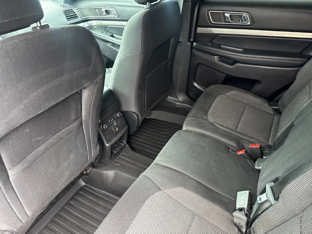 Used 2019 Ford Explorer XLT FWD image 12