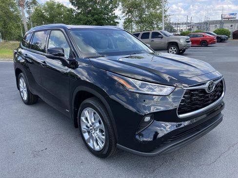 New 2026 Toyota Highlander Limited AWD/4WD image 7