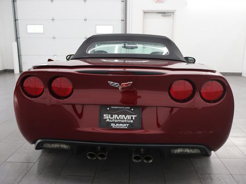 Used 2006 Chevrolet Corvette Convertible w/ Preferred Equipment Group RWD image 20