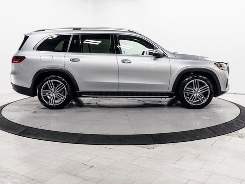 Certified 2026 Mercedes-Benz GLS 450 4MATIC image 39