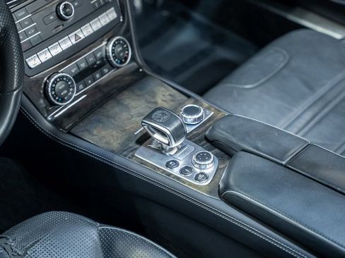 Used 2017 Mercedes-Benz SL 63 AMG image 55