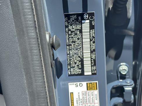 Certified 2025 Toyota Crown Signia AWD/4WD image 27