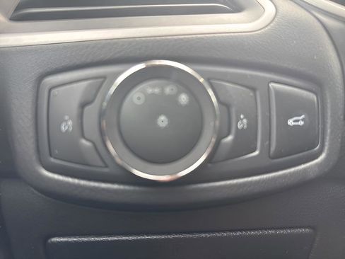Used 2018 Ford Edge SEL w/ Equipment Group 201A AWD/4WD image 36