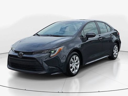 Used 2024 Toyota Corolla LE FWD image 12