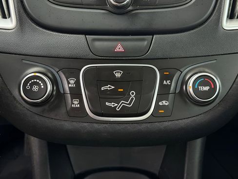 Used 2018 Chevrolet Malibu LS FWD image 30