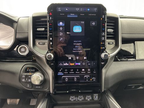Certified 2025 RAM 1500 Laramie w/ Advanced Safety Group II AWD/4WD image 25