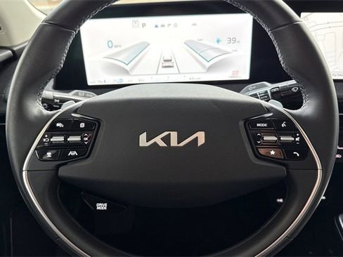 Certified 2024 Kia EV6 Wind image 30