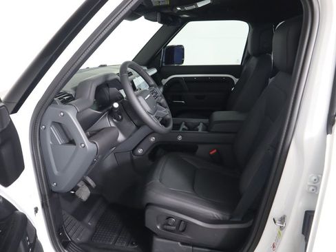 New 2025 Land Rover Defender 110 S image 21