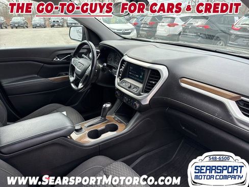 Used 2019 GMC Acadia SLE w/ LPO, Floor Liner Package AWD/4WD image 17