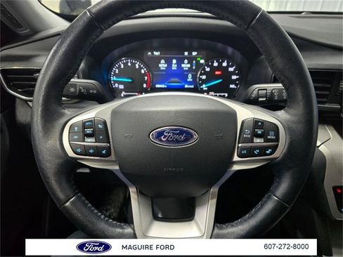 Used 2022 Ford Explorer XLT w/ Equipment Group 202A image 23
