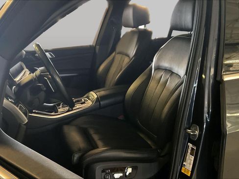 Used 2019 BMW X5 xDrive40i w/ Off-Road Package AWD/4WD image 7