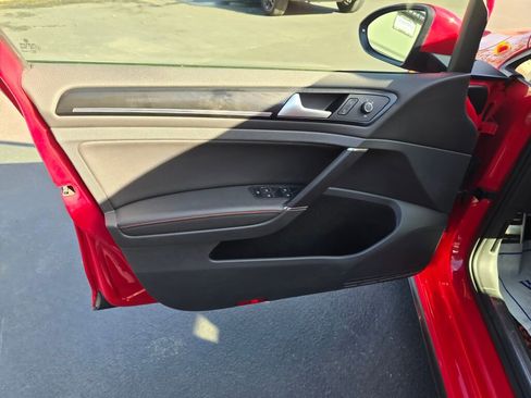 Used 2015 Volkswagen GTI Autobahn image 3