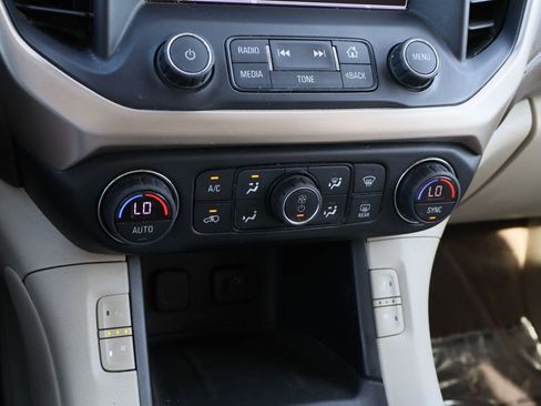 Used 2019 GMC Acadia Denali w/ Technology Package image 16