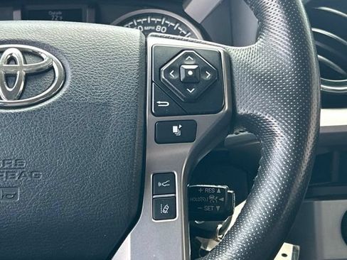 Used 2018 Toyota Tacoma SR5 AWD/4WD image 53