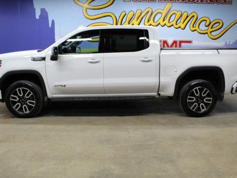 Certified 2022 GMC Sierra 1500 AT4 w/ AT4 Premium Package AWD/4WD image 7
